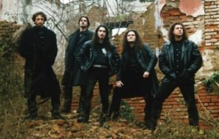 La band al completo